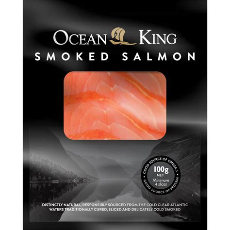 smoked salmon protein per 100g.